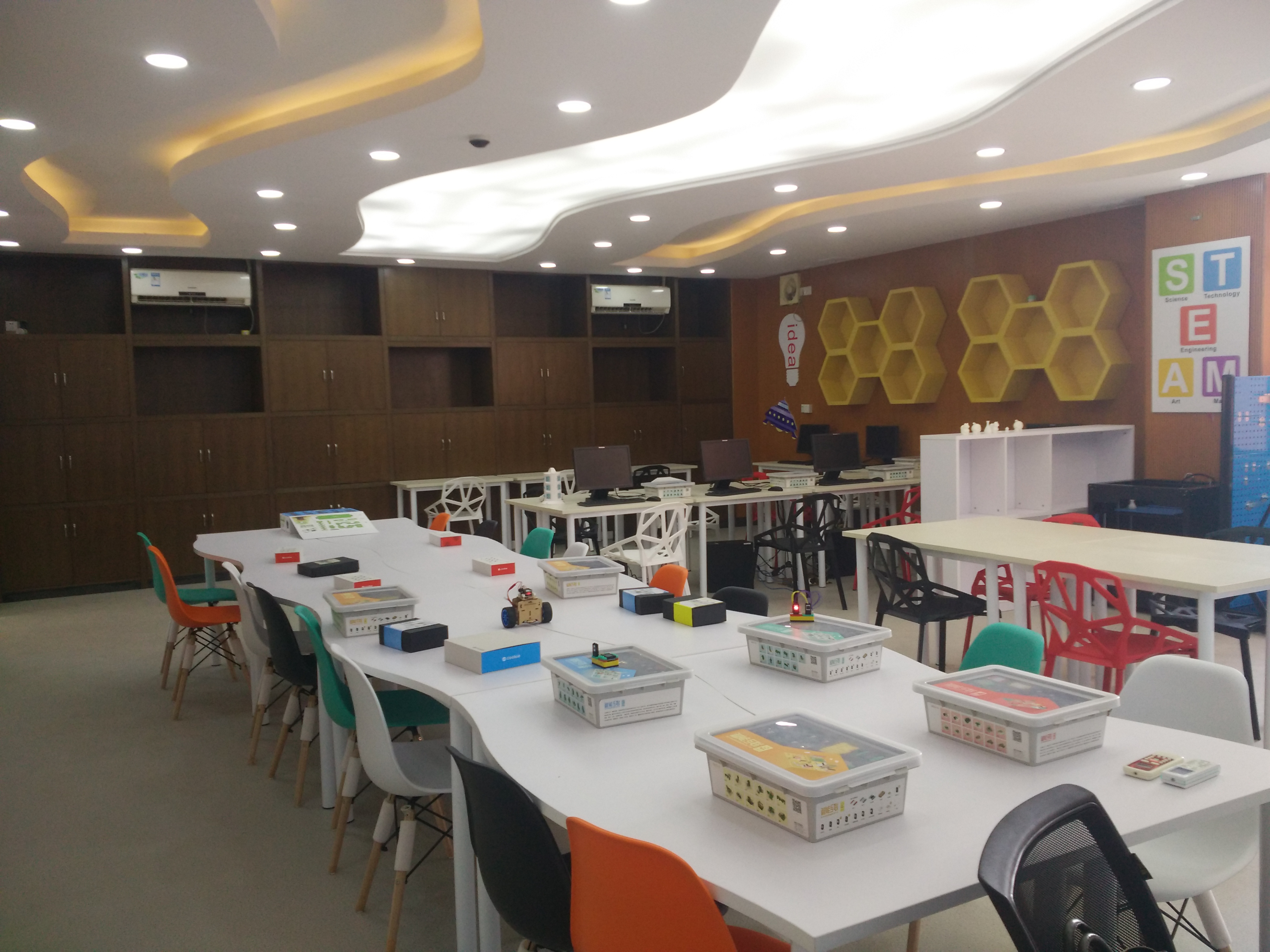 廣州廣鐵(tiě)一(yī)中